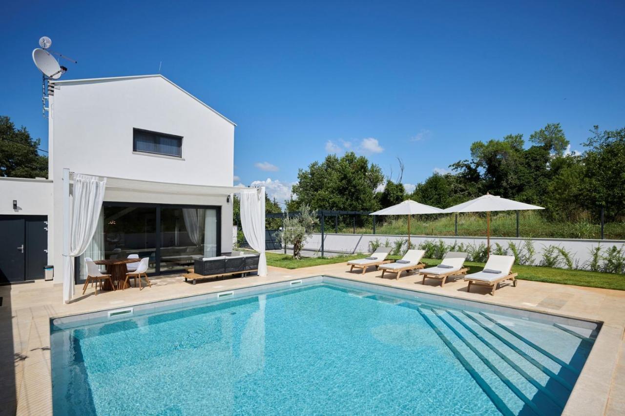 Villa Pura Vida With Pool And Whirlpool Near Umag Materada Dış mekan fotoğraf
